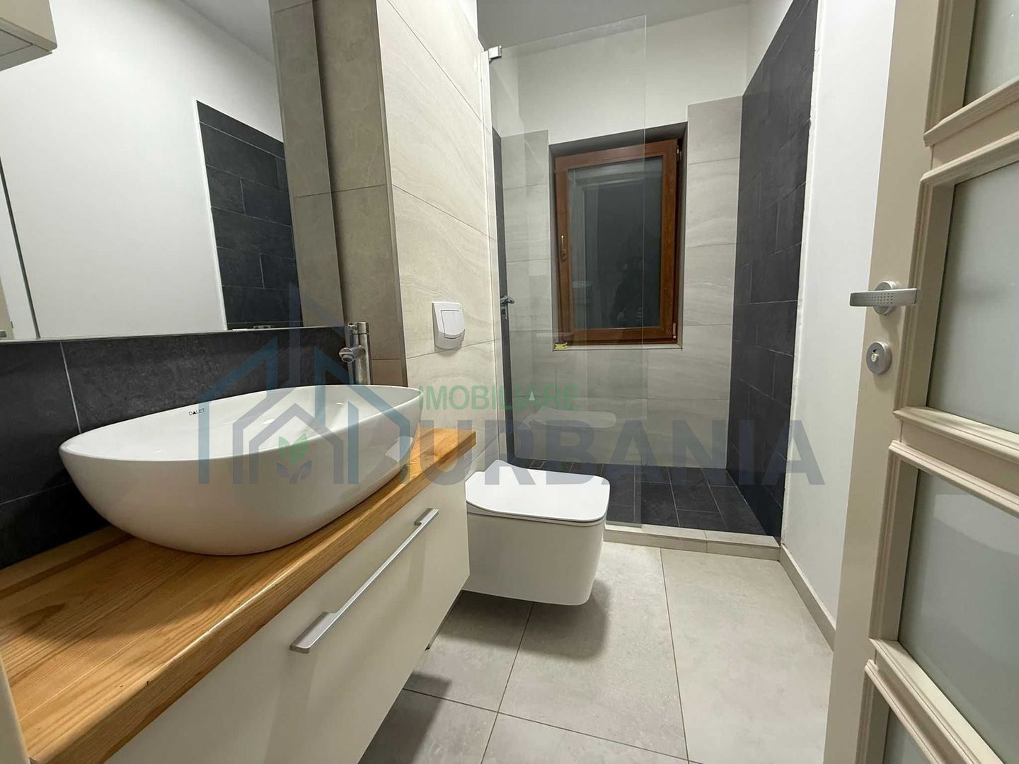 Închiriez apartament 2 camere ESQ Village + loc de parcare - Poză 8
