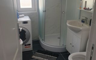 Vanzare-apartament cu 3 camere zona Panemar - Poză 2