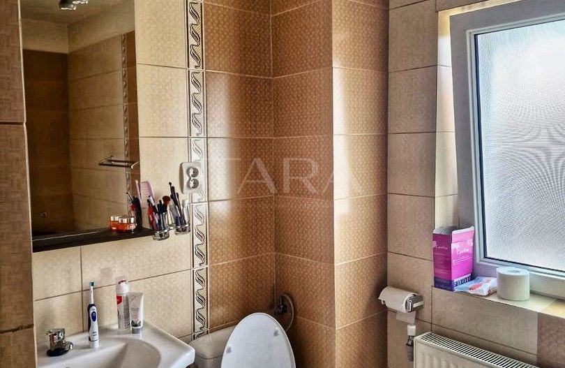 Casa de vanzare in Floresti,  zona Avram Iancu. - Poză 9