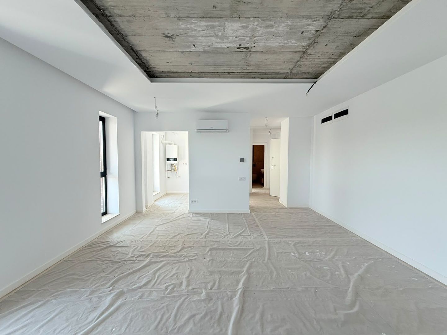 Apartament 2 Camere | Balcon 18,62 mp | Zonă Centrală - Poză 3