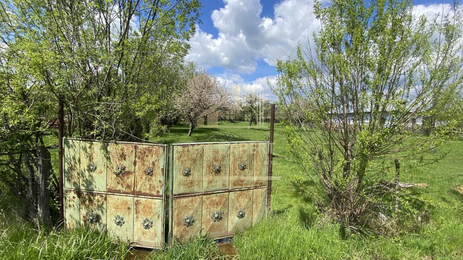 CASA CU TEREN 4000 MP, LA 5 MINUTE DE CENTRU CAMPULUNG - Poză 4