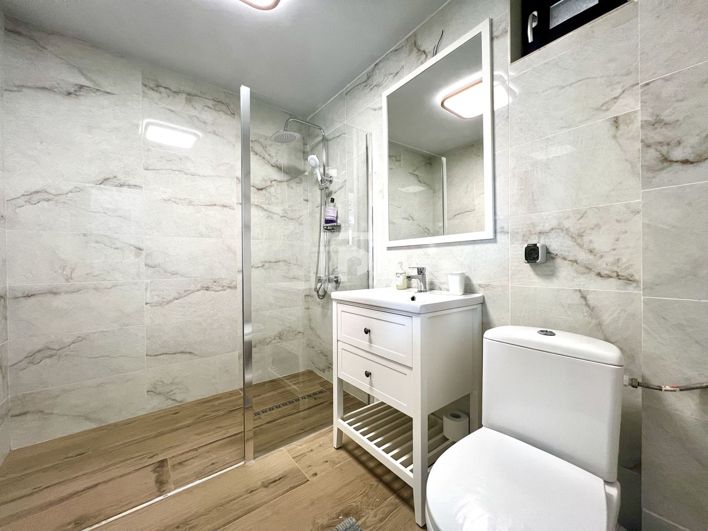 Pensiune/Casa 4 dormitoare | Gura Humorului | Bucovina - Poză 13