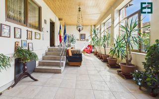 Casă cu 10 camere și 1437 mp teren în Ineu - Arad - Poză 10