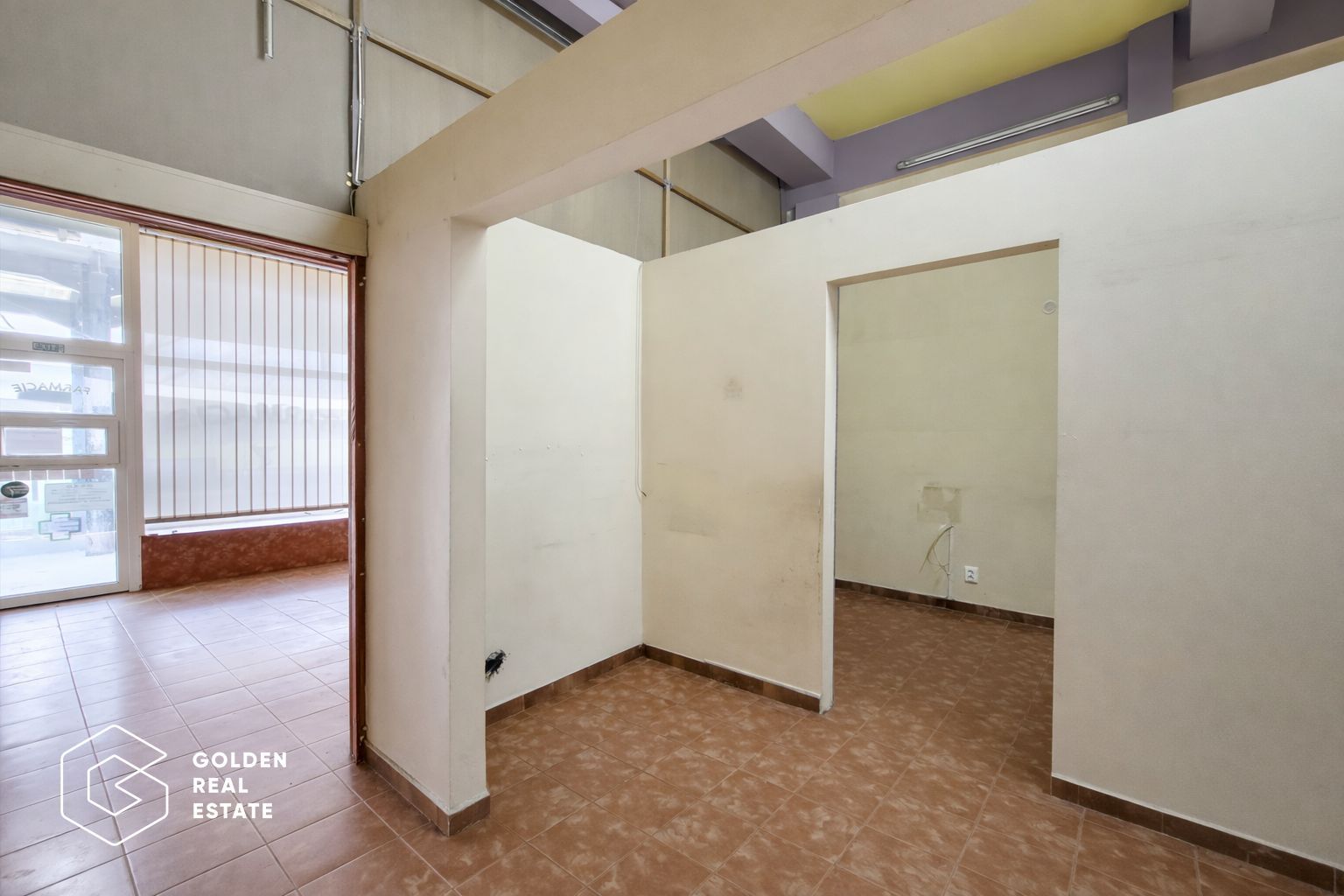 Spatiu comercial, 61 mp, Lipova - Poză 3