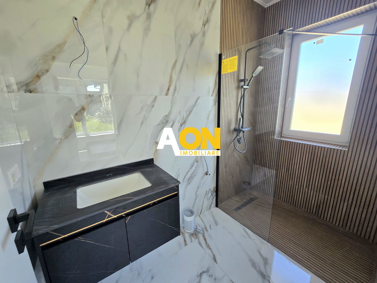 Casă Individuală de Închiriat, 4 Camere, Prima Închiriere, Ampoi 3 - Poză 11