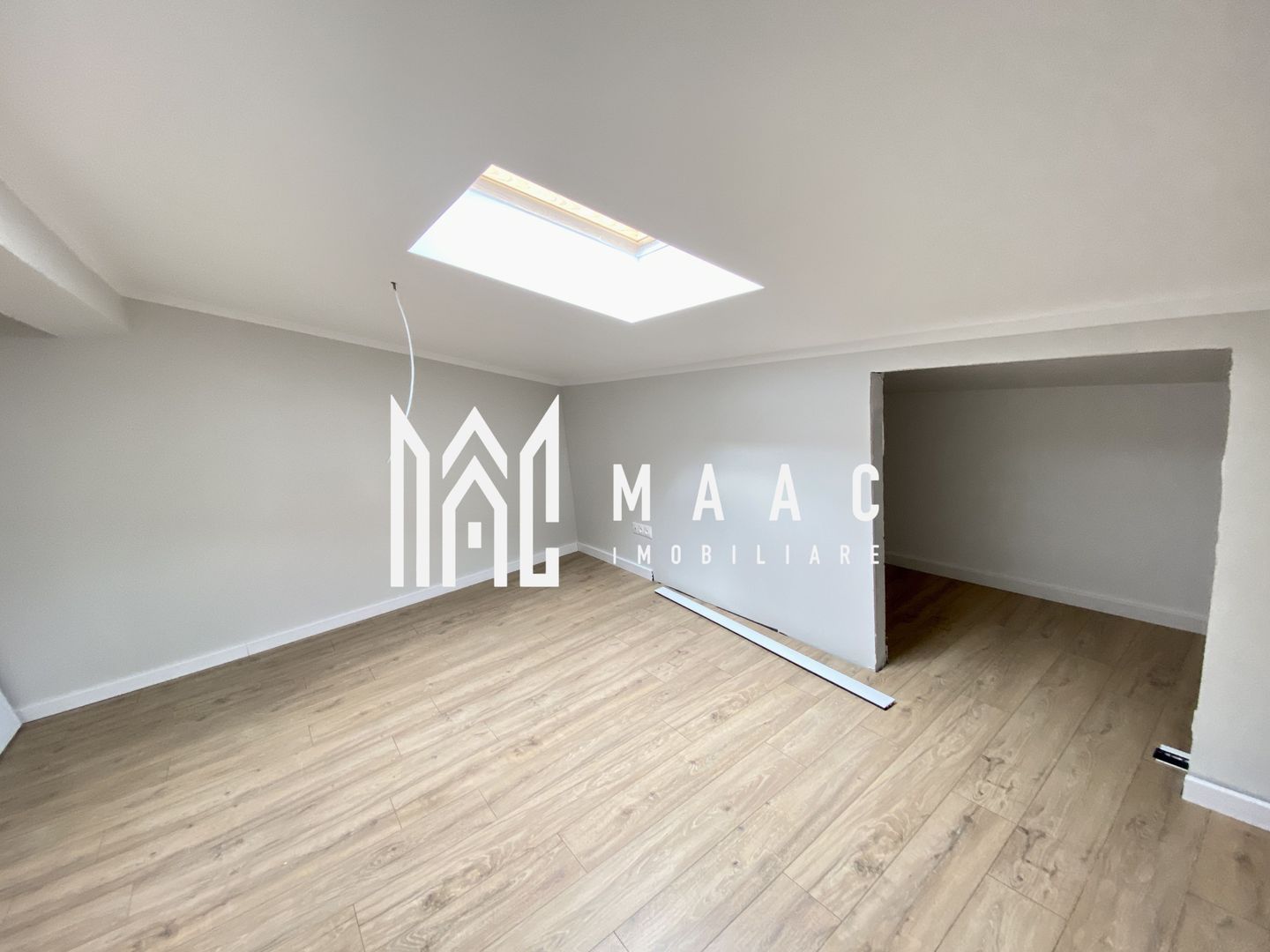 Apartament 4 camere | Balcon | 2 Bai | Parcare - Poză 15