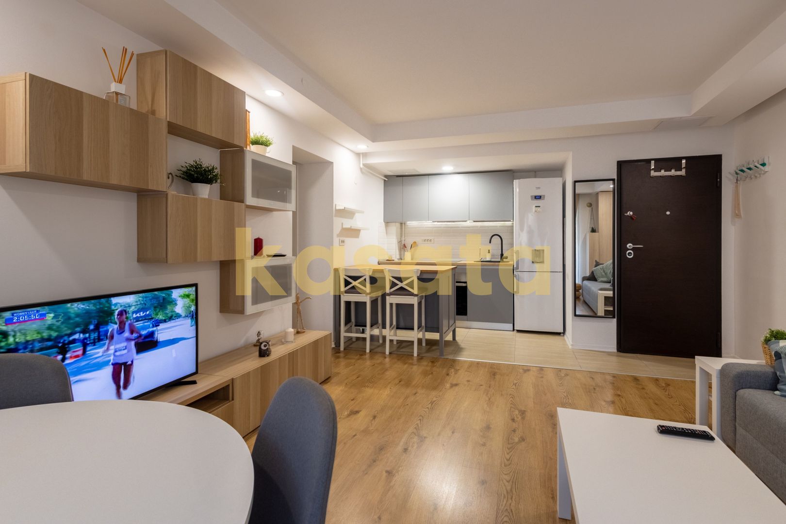 Apartament 2 camere de închiriat | Cosmopolis | Parcare | Zona verde - Poză 4