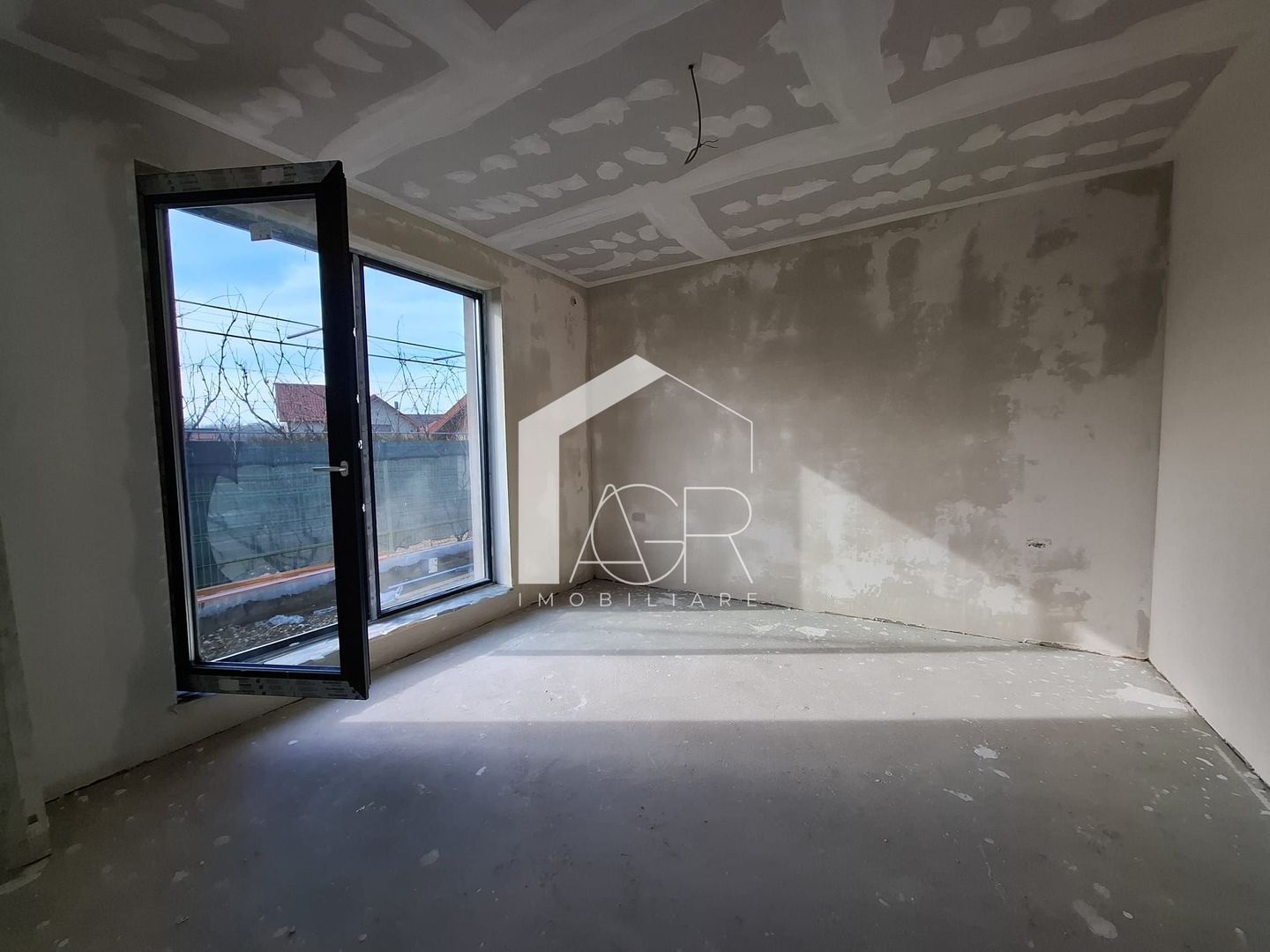 Casa cu 4 camere de vanzare, Bucov, Mica Roma - Poză 10