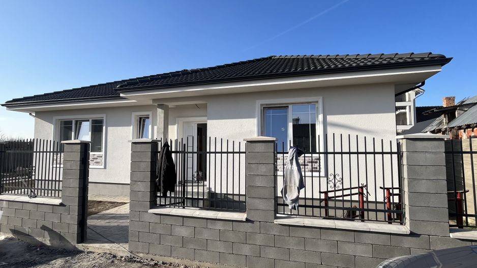 Individuala Utvin,4 Camere,2 Bai,Terasa Acoperita - Poză 1