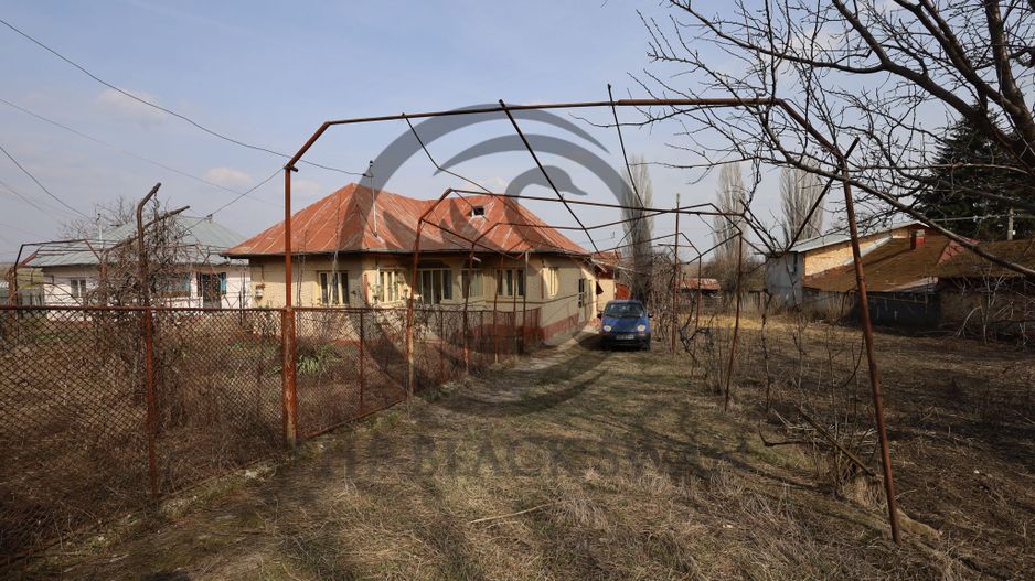 Casă de vânzare | 1.059mp teren | Filipeștii de  Târg | Comision 0% - Poză 1