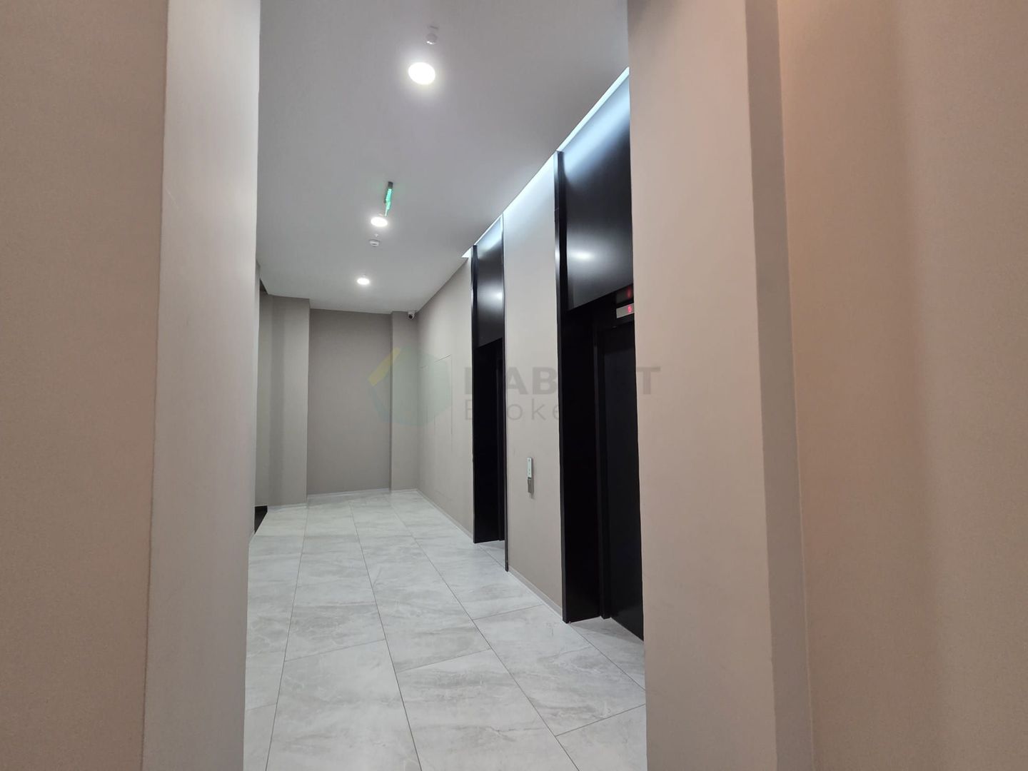 Apartament spectaculos cu grădină privată de 152 mp – disponibil spre închiriere - Poză 41