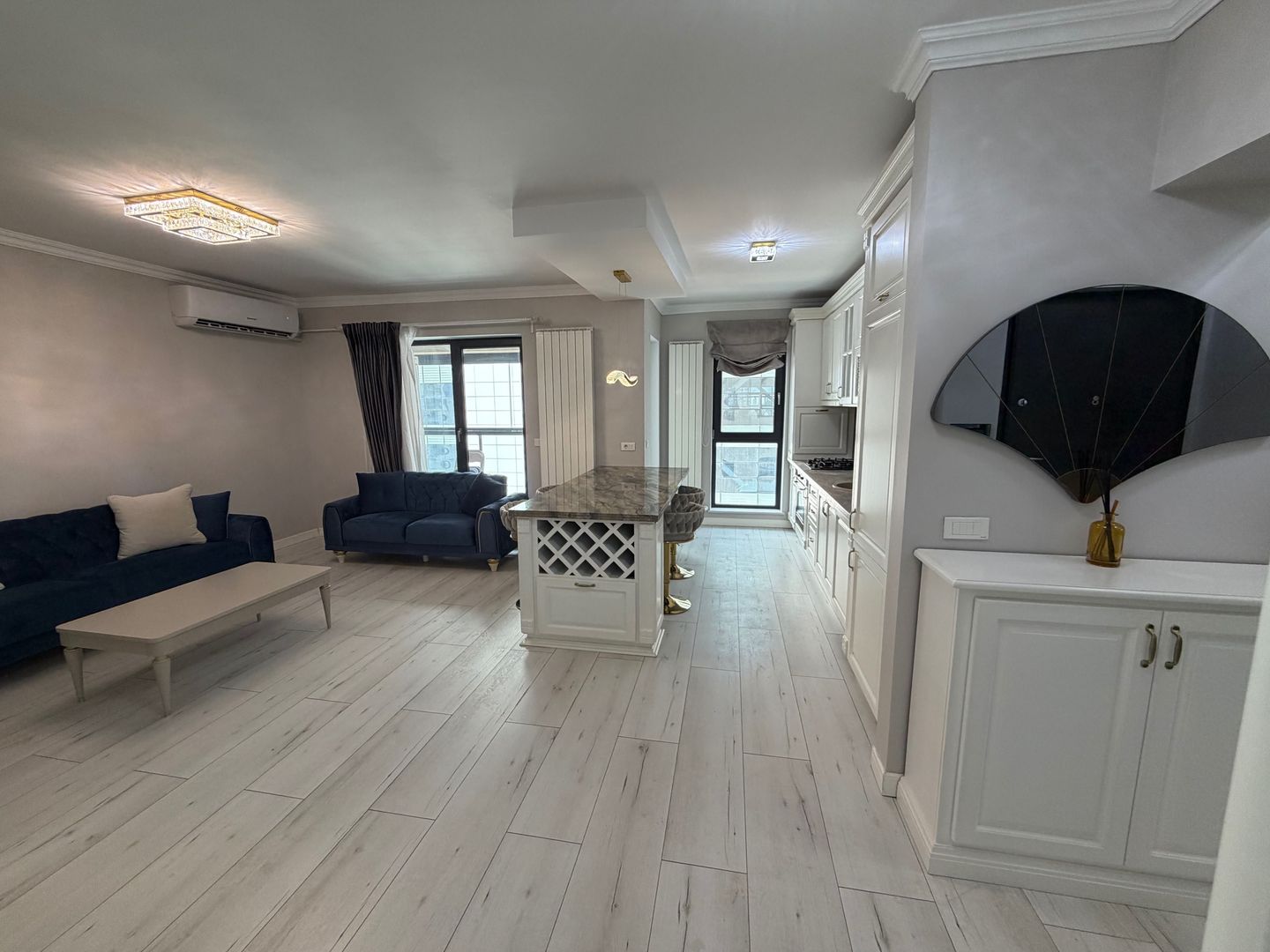 Inchiriez Apartament 3 camere Exigent - Poză 2