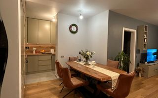 Vanzare apartament cu 3 camere, etaj intermediar, terasa, parcare! - Poză 3