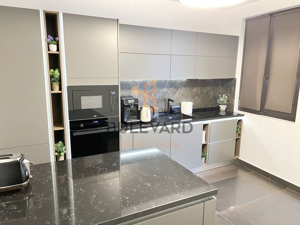 Apartament cu 2 camere ultracentral! - Poză 1