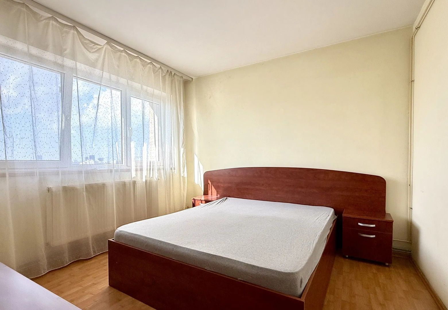 Apartament amplu si luminos, trei camere decomandat, Nicolae Titulescu - Poză 10