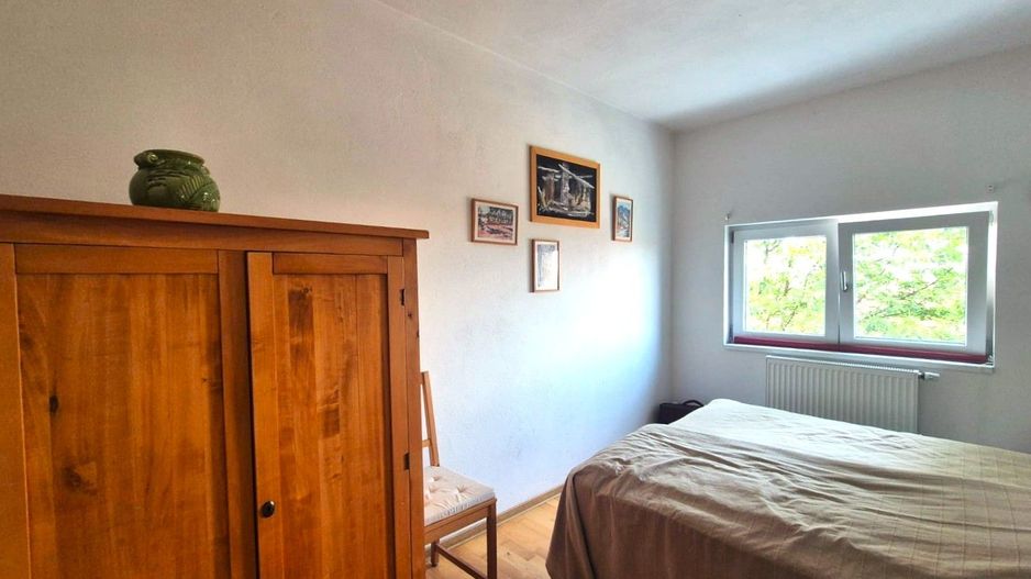 Apartament in casă, într-o zonă exclusivistă, priveliște deosebită. - Poză 25