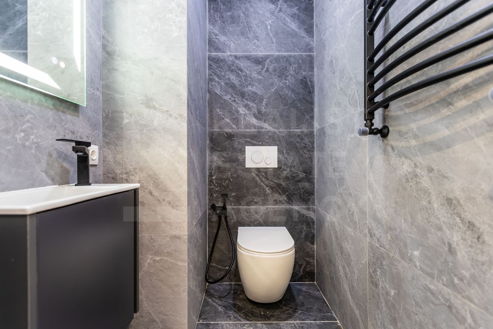 Vânzare apartament 2 camere,strada Alba Iulia, Buiucani. - Poză 21