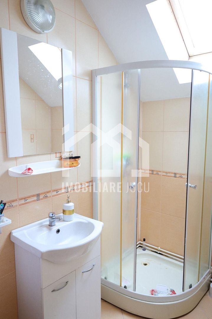 Casa la cheie, 7 camere, 256mp, teren 1700mp+livada 1100mp, Gadalin - Poză 8