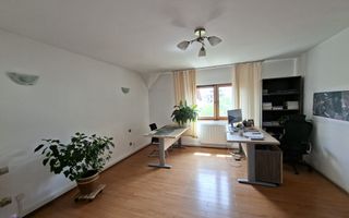Spatiu birouri casa individuala curte proprie 9 birouri Selimbar - Poză 1