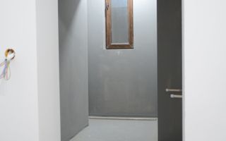 Apartament renovat in cladire interbelica, zona centrala - Poză 11