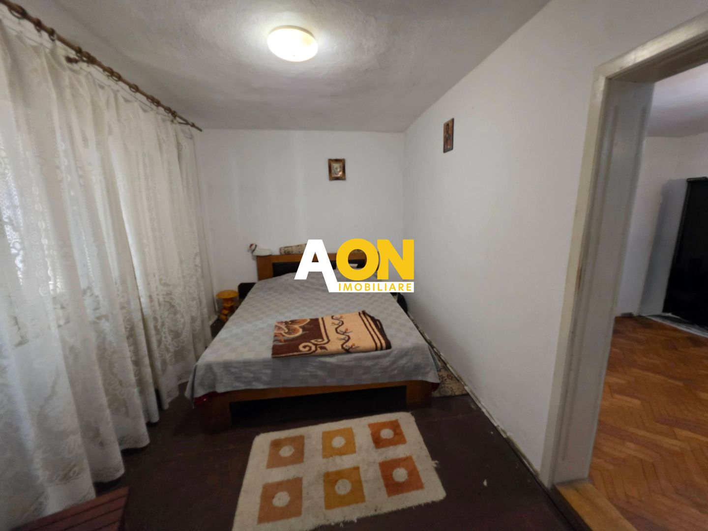 Casa 8 camere, cu 2 corpuri de cladire,  387 mp teren, zona Centru - Poză 12