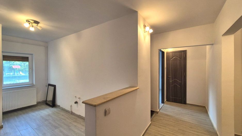 Exclusivitate - Imobil la cheie, ideal birouri sau locuință, la prima închiriere - Poză 11