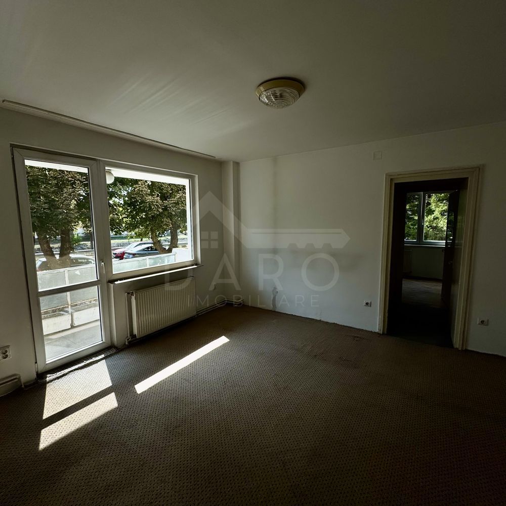 Apartamet 2 camere Aleea Mica etaj 1/3 - Poză 3