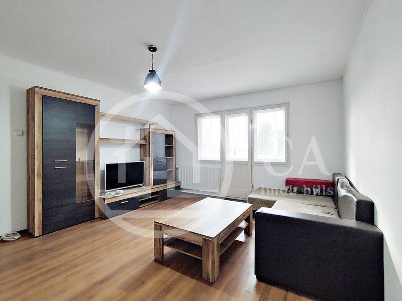 Apartament cu 2 camere de vanzare in zona Rogerius, Oradea - Poză 1