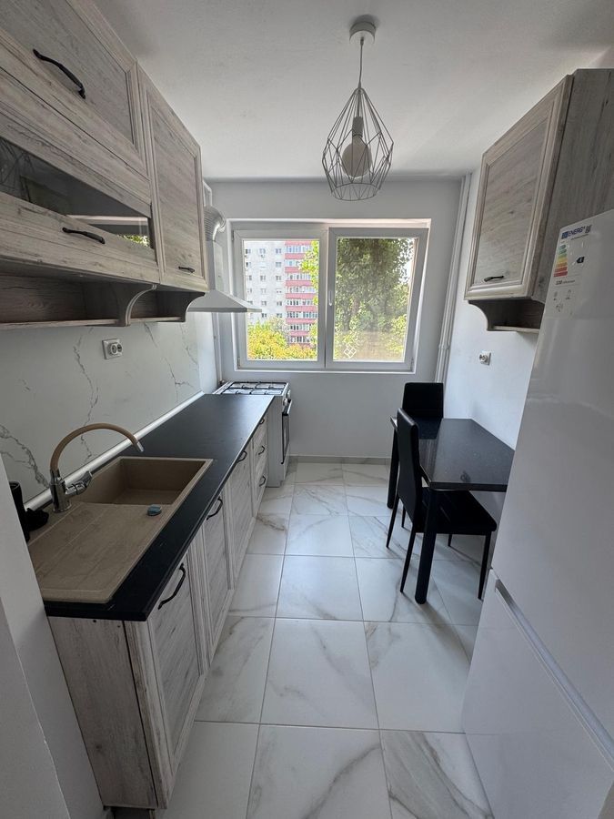 De închiriat: Ap. 2 camere proaspăt renovat – Berceni / Bd. Alexandru Obregia - Poză 5