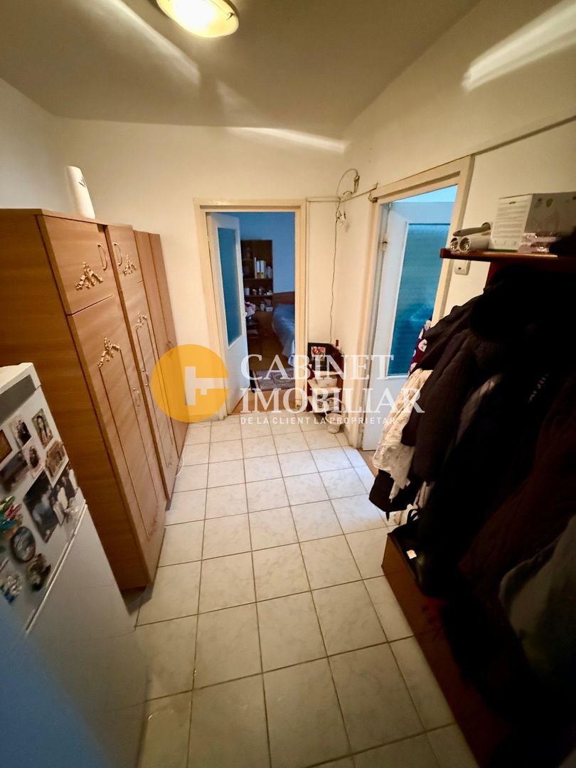 2 Camere Decomandat -  Etaj 2 - Bld. Alexandru Cel Bun - Poză 7