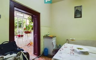 Apartament la casă cu 4 camere în Pârneava - Poză 17