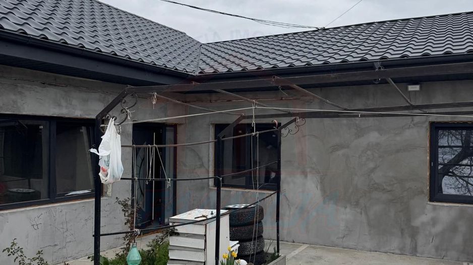 114.000 Euro- casa 3 dormitoare, 2 grupuri sanitare, zona Arcasilor - Poză 5