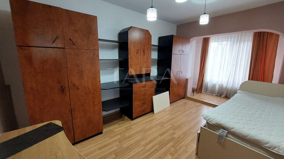 Apartament 3 camere decomandat, 62 mp, balcon, Baciu. - Poză 1