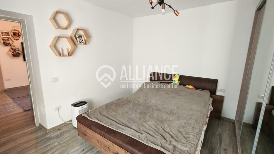 OVIDIU (Cod 01) Casa eleganta complet mobilata „la cheie” - Poză 9