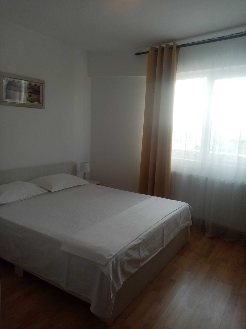 Proprietar -Vând apartament spațios la mare - Poză 5