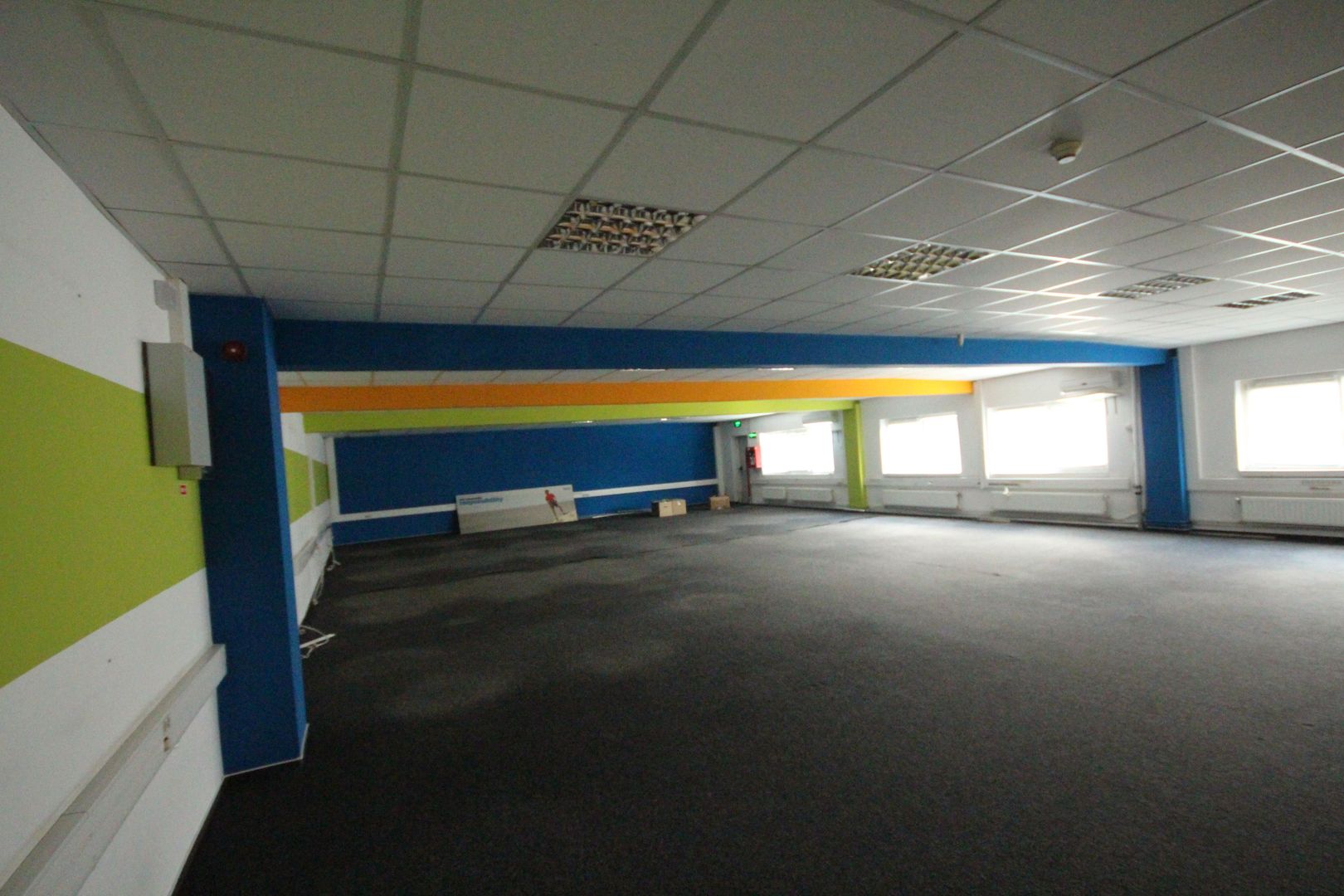 Spatii birouri/servicii - Poză 71