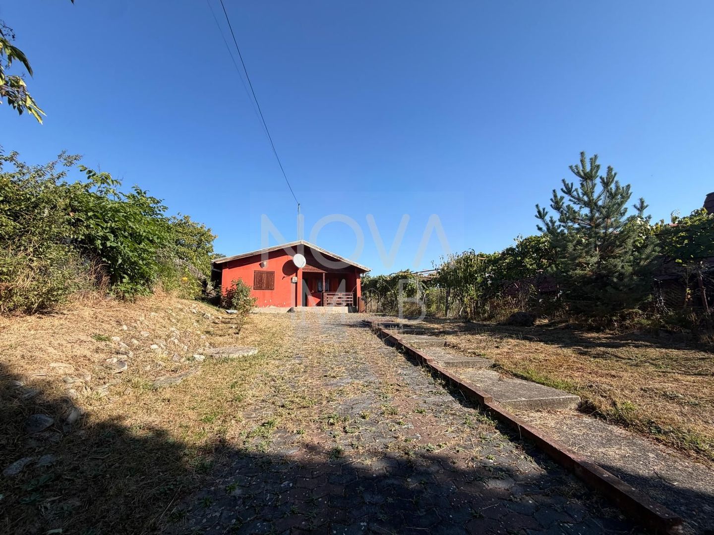 CASA DE VACANTA CU TEREN GENEROS, VALE – SALISTE - Poză 2