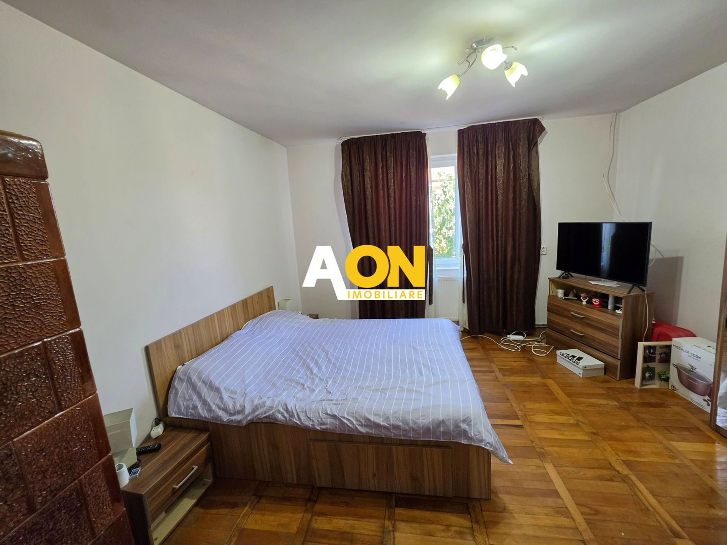 Casa cu 2 camere + anexe, toate utilitatile, 295 mp teren, zona Centru - Poză 11