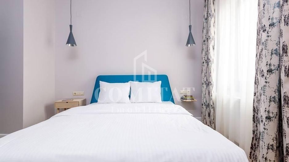 Apartament ultramodern în clădire istorica P-ța Unirii - Poză 3