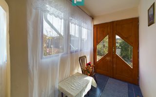 Casă cu front stradal generos Șeitin, județul Arad - Poză 7