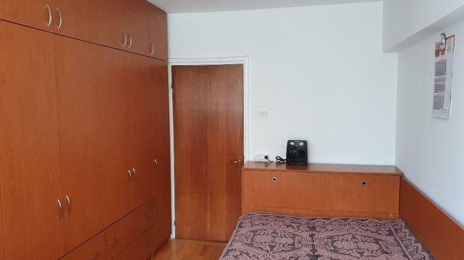 Particular - oferta ap 2 camere decomandat metrou Bucur Obor bloc reabilitat - Poză 4