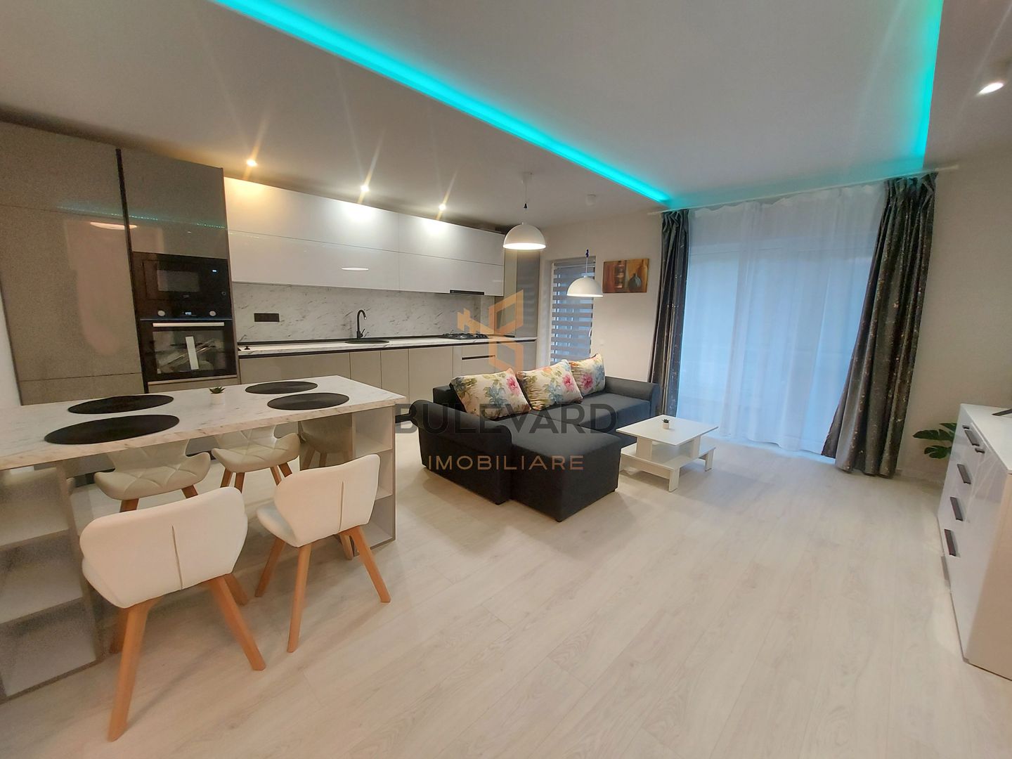 Apartament ultrafinisat ! Zona  strazii Teilor! - Poză 1