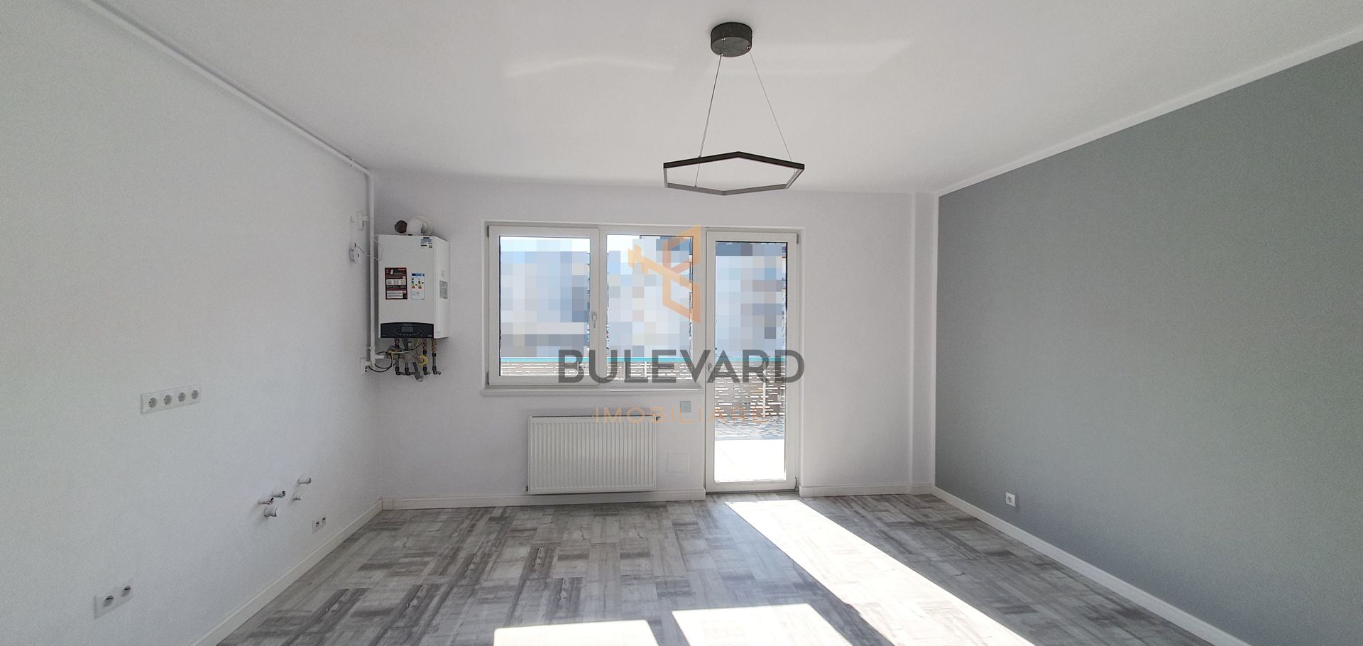 Apartament cu 2 camere + Terasa, zona strazii Eroilor! - Poză 1