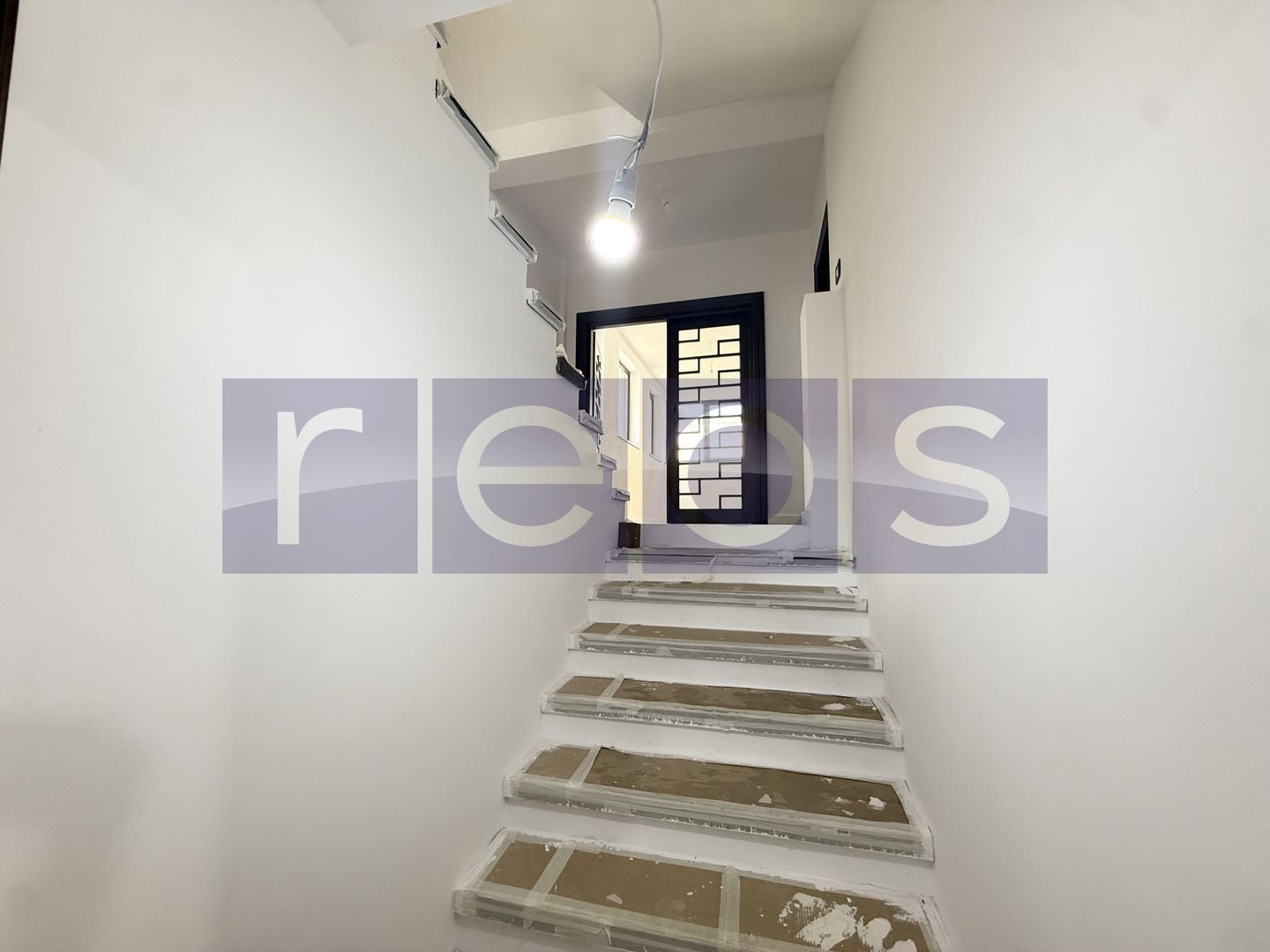 VÂNZARE VILĂ | ZONA OZANA | 5 CAMERE | ÎNCĂLZIRE ÎN PARDOSEALĂ - Poză 18