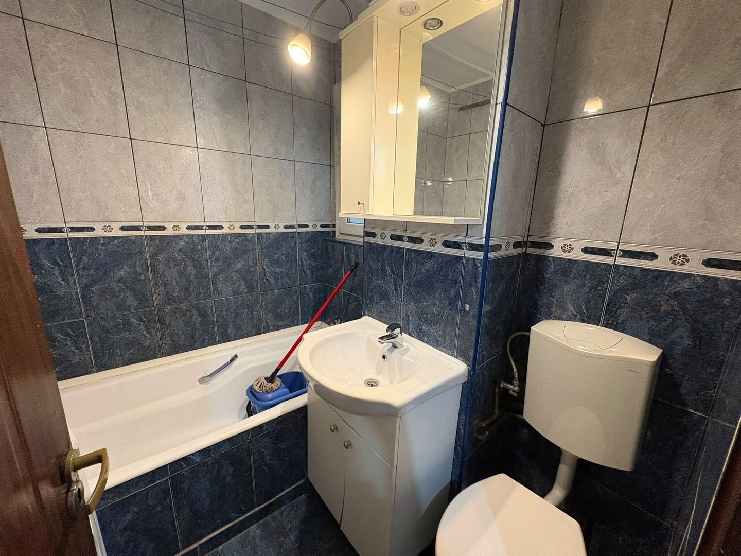 AP. 2 CAMERE - EROII REVOLUTIEI, REABILITAT, BUCATARIE INCHISA,METROU - Poză 8
