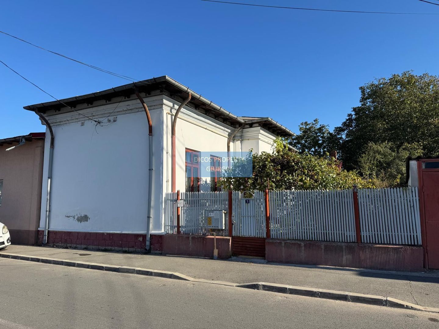 De vânzare  casă situată pe strada Mihail Sadoveanu - Poză 1