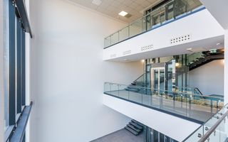Birouri clasa A, in zona Complexului Studentesc - Poză 1