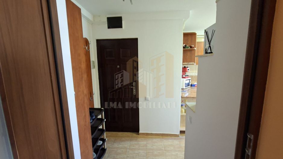 Apartament 2 camere semidecomandat Zizinului Brasov - Poză 1