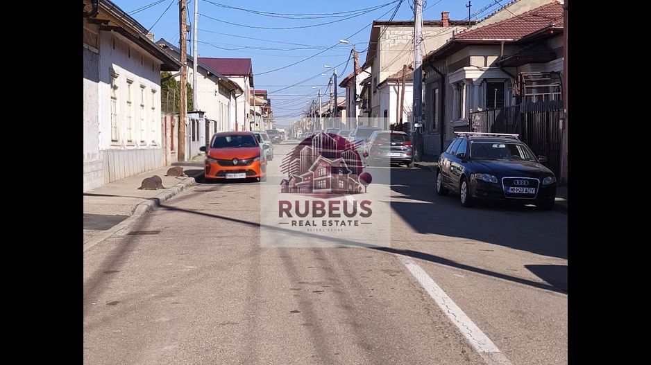 Casa cu personalitate in Calomfirescu – spatiu, liniste si teren gener - Poză 38