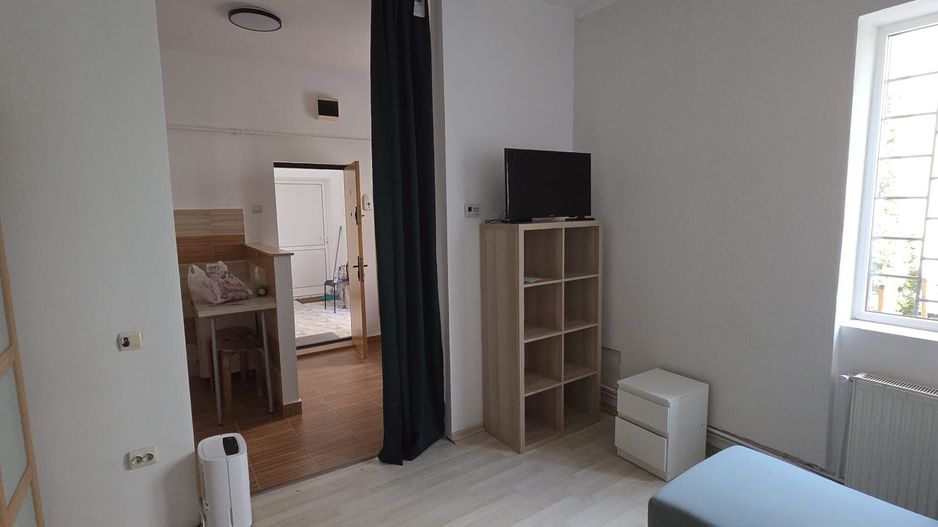 De inchiriat apartament cu o camera langa UMF - Poză 3